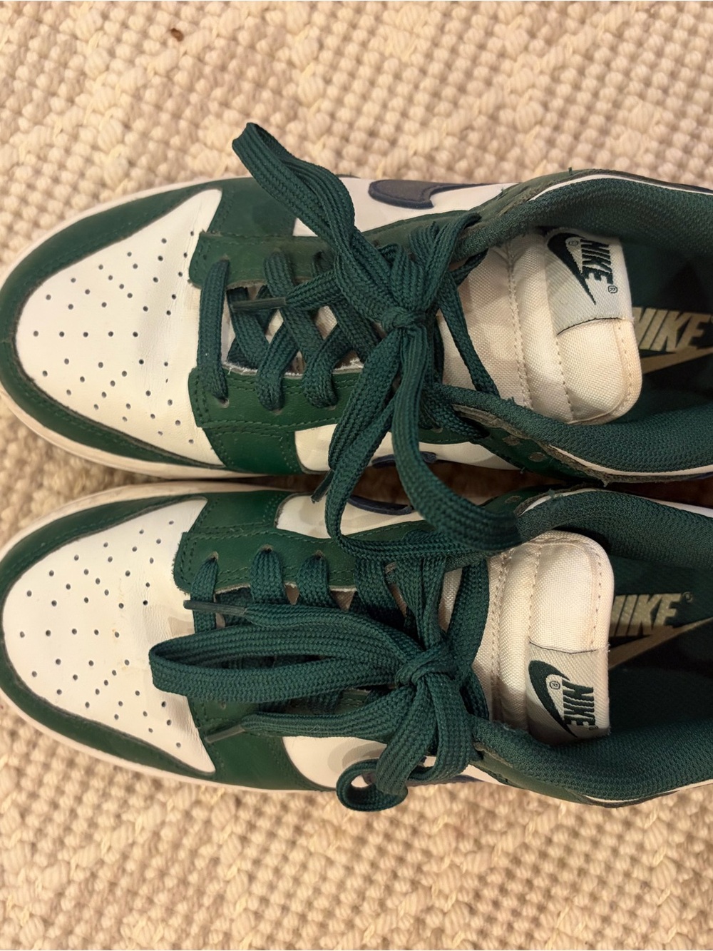 Nike Dunk Low Retro
Gorge Green Midnight Navy (Women's)